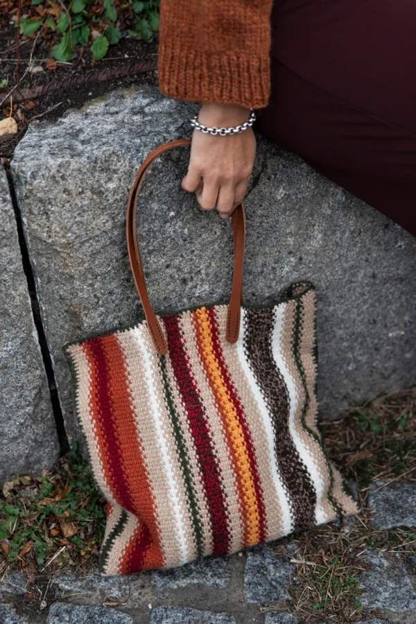 52 WEEKS OF SCRAP YARN. Laine Publishing - Imagen 2